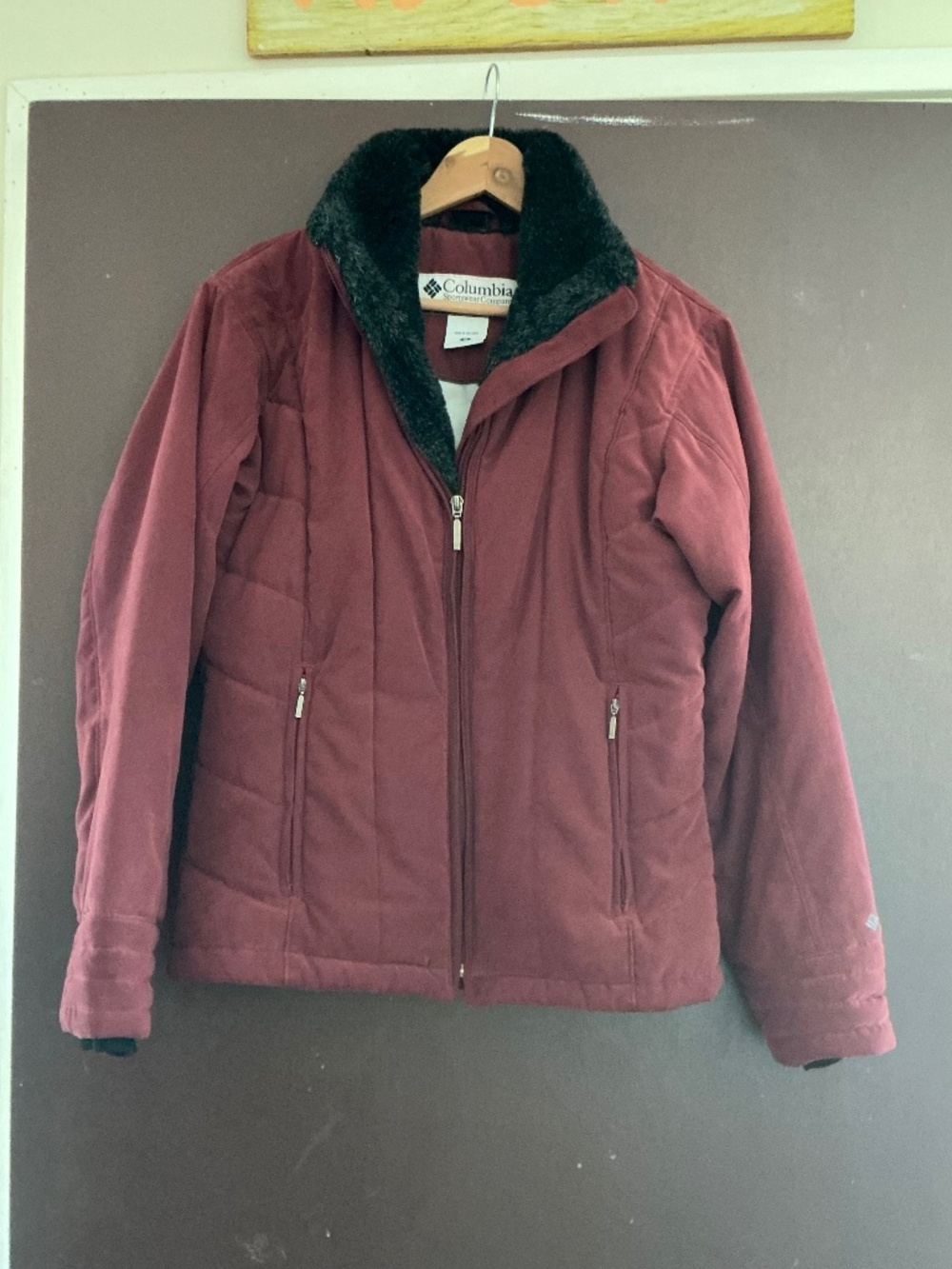 Columbia, Maroon, M winter coat
